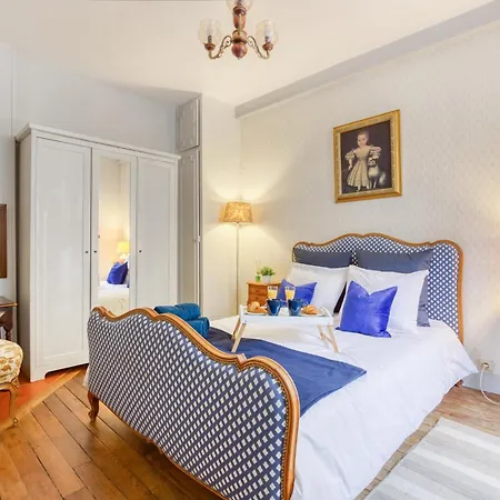 T2 Au Calme A 2 Min A Pied Du Chateau - Le Versaillais *